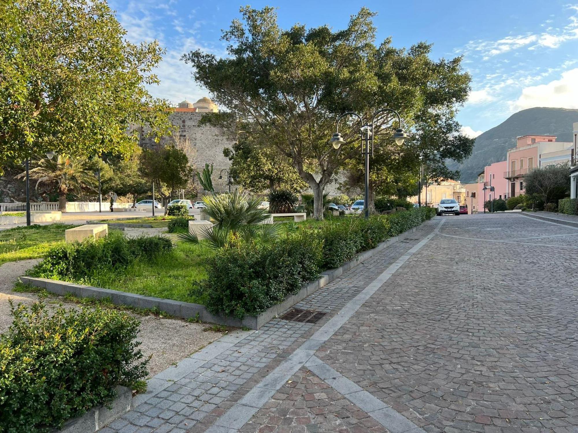 "Sweet Life" Casa Vacanze Lipari  Exterior foto